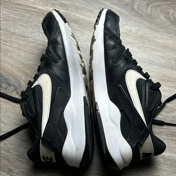 Nike Air Max Motion 2 Black & White Sneakers Women’s Size 10 - Image 7