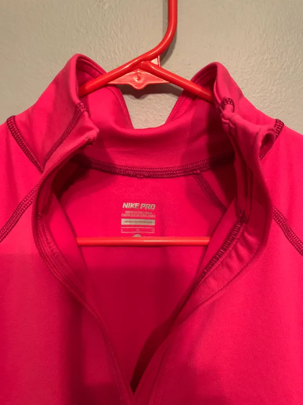 Nike Pro - Image 2