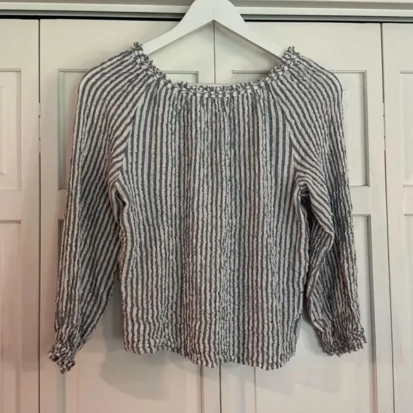 Max Studio striped crinkle boho crop blouse small - Image 4