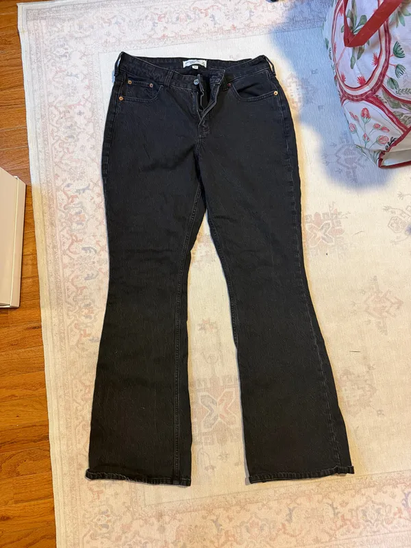 Abercrombie Jeans - Image 3