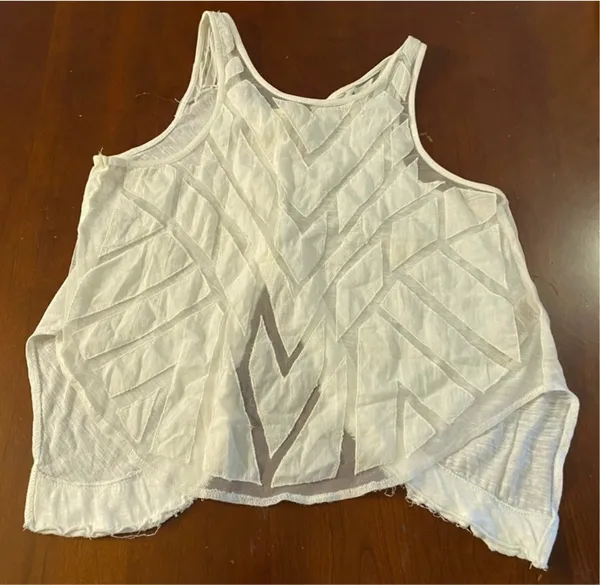 Free People ladies tank top is a size TP/XS. - Image 6