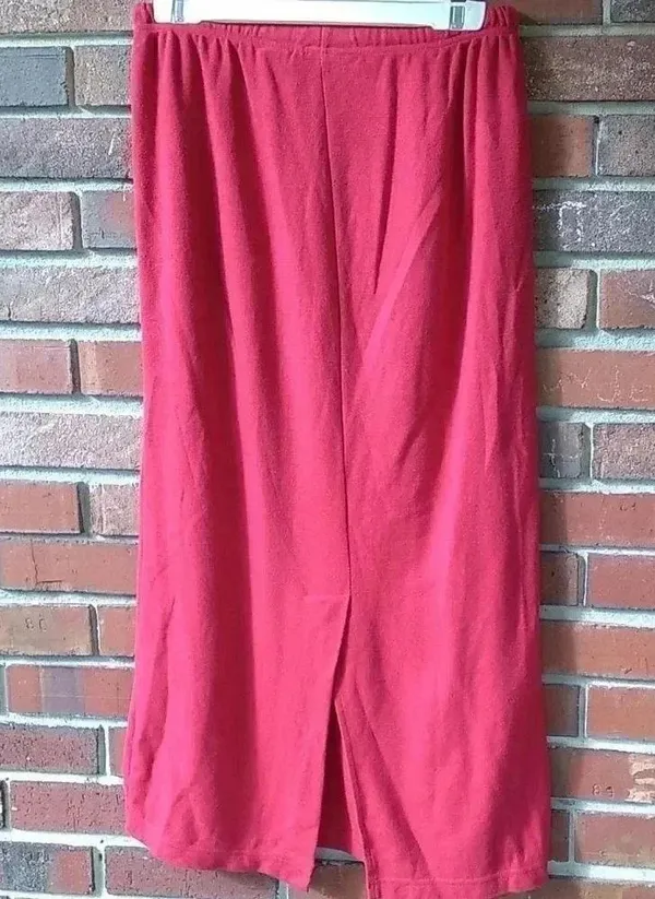 ❤️4/$20❤️ Vintage red maxi - Image 2