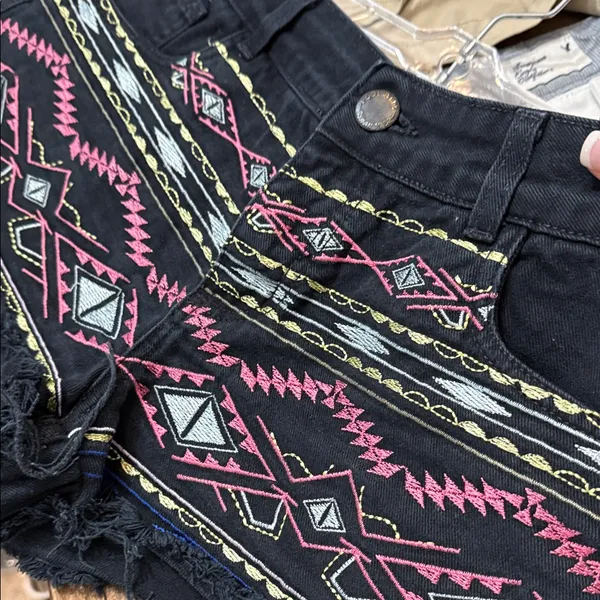 POOL JEANS Colors Black Jean Shorts Multicolor Embroidery Boho Festival Size 8 - Image 5