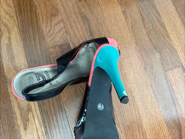 G by Guess Black Heels with Pink Accents Open-Toe Slingbacks - Image 7
