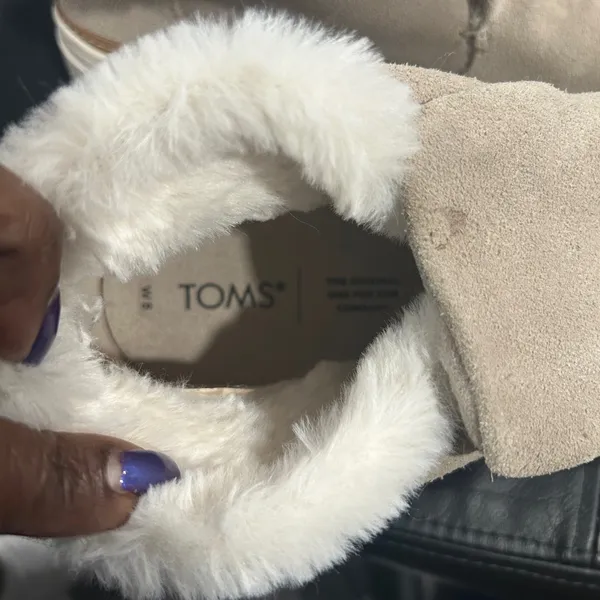 Toms Cream Furry Lined Shoes - Image 14
