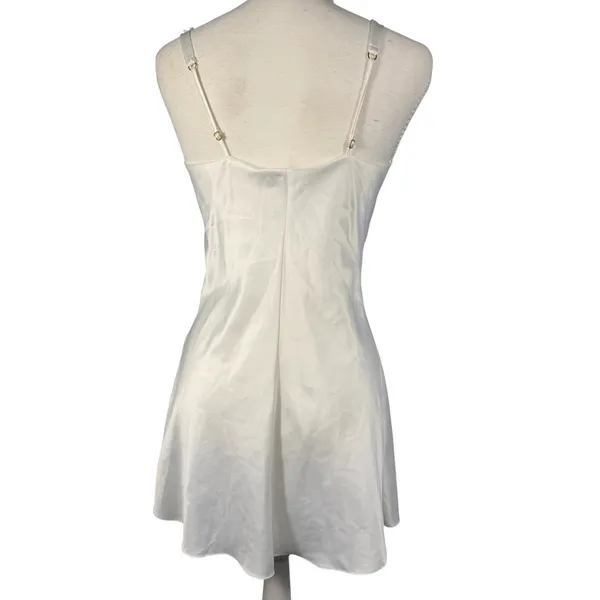 Flora Nikrooz Slip Dress Womens Small Ivory Satin Floral Strap Chemise - Image 5