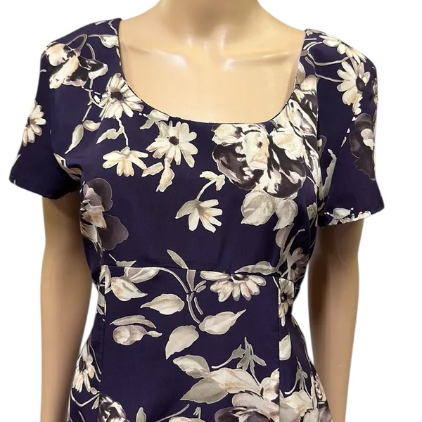 Vintage All That Jazz Plum Cream Floral Print Short Sleeve Zip Tie Back Dress M - Image 4