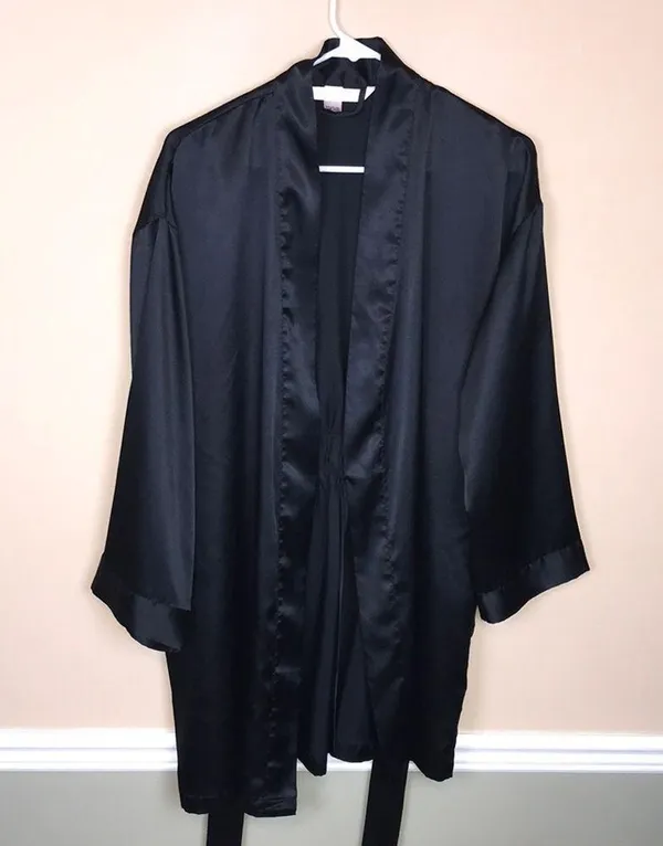 Victoria’s Secret Women’s Silky Black Intimate Kimono Sleep Lounge Robe One Size - Image 4
