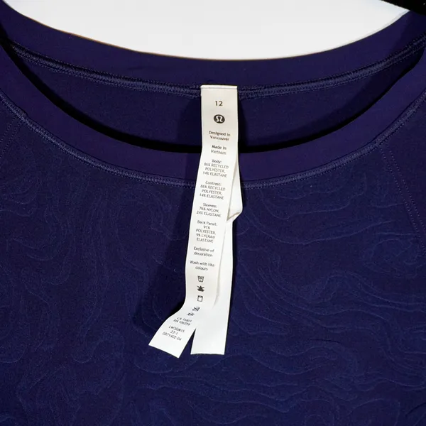 NEW Lululemon Lightweight Stretch Running T-Shirt Airflow Mini Night Sea Blue 12 - Image 2