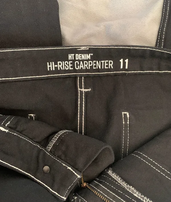 Hot Topic Jeans - Image 2
