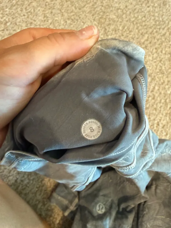 Lululemon Biker Shorts 6" with pockets  - Image 3