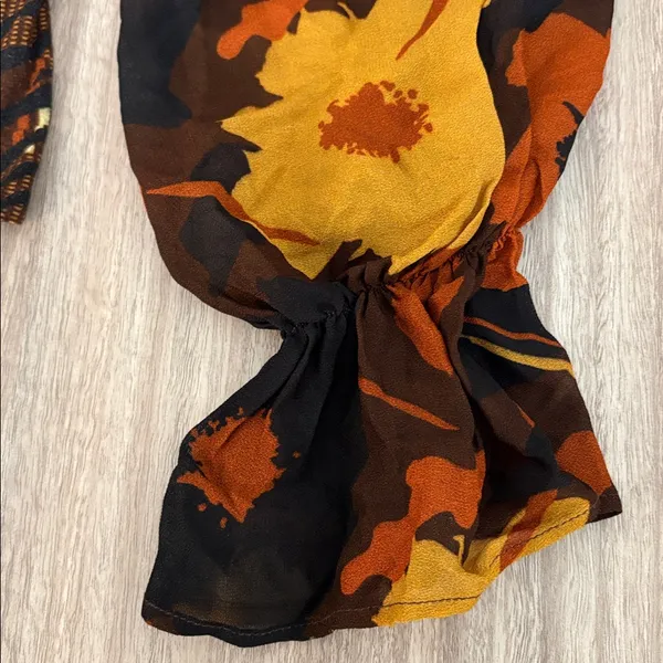 Conditions Apply Puff Long Sleeve V-Neck Blouse Women’s Size Small Anthropologie - Image 4