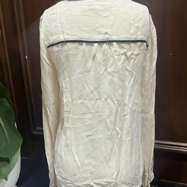 Veronica Beard 100% Silk Ivory Blouse - Image 4