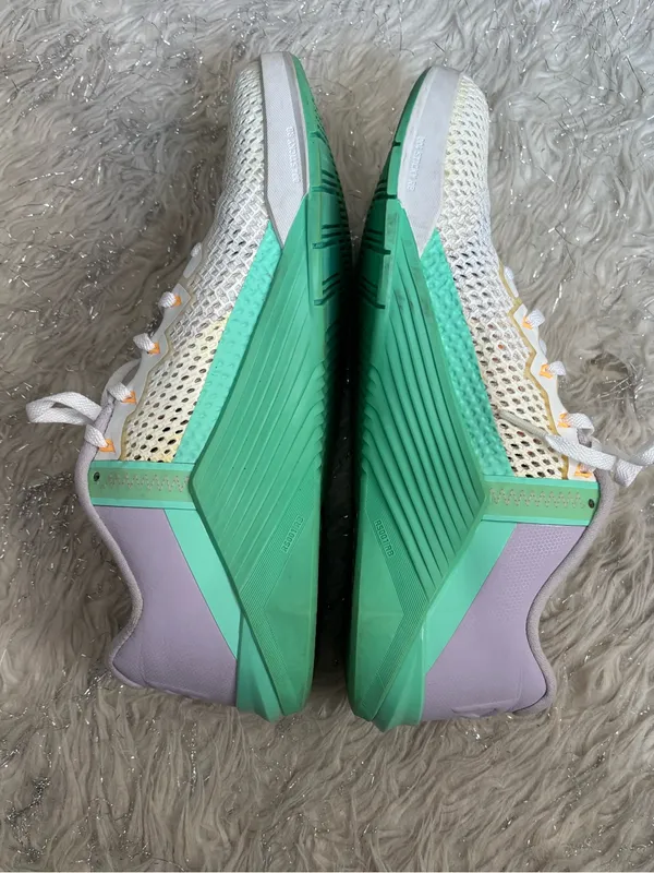 Nike Metcon Women’s White, Green And Lavender Trainers Size 10.5US - Image 2