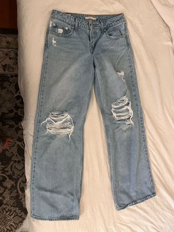 Levi’s Low Loose Jeans - Image 8