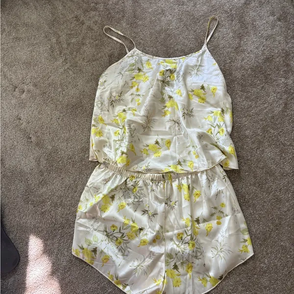 Pajama Set Size L - Image 2