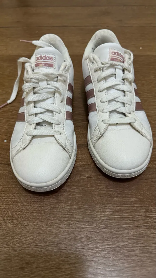 Adidas Cloudfoam Advantage Womens Size 7 Tennis Shoe White Pink Training Sneaker - Image 2