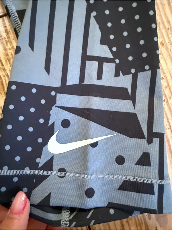 Nike Pro Leggings size m - Image 2