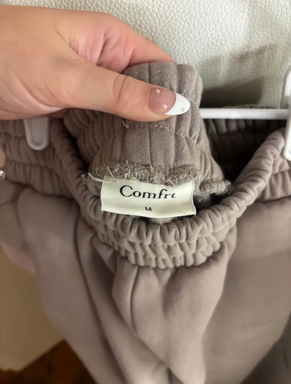 comfrt matching sweatset - Image 7