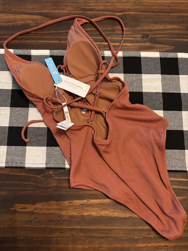Cupshe small rose color lace up one piece swimsuit new - Image 2