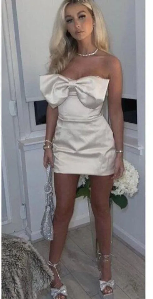 HOUSE OF CB Ariella Satin Crystal Embellished Bow Dress in Ivory Size Small - Image 4
