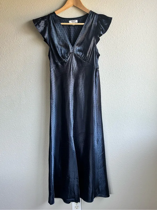 Navy Satin Flutter-Sleeve Dress - Image 3