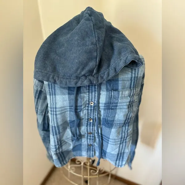 American Eagle Outfitters Blue Plaid Button Down Hooded Top Size XS - Image 11