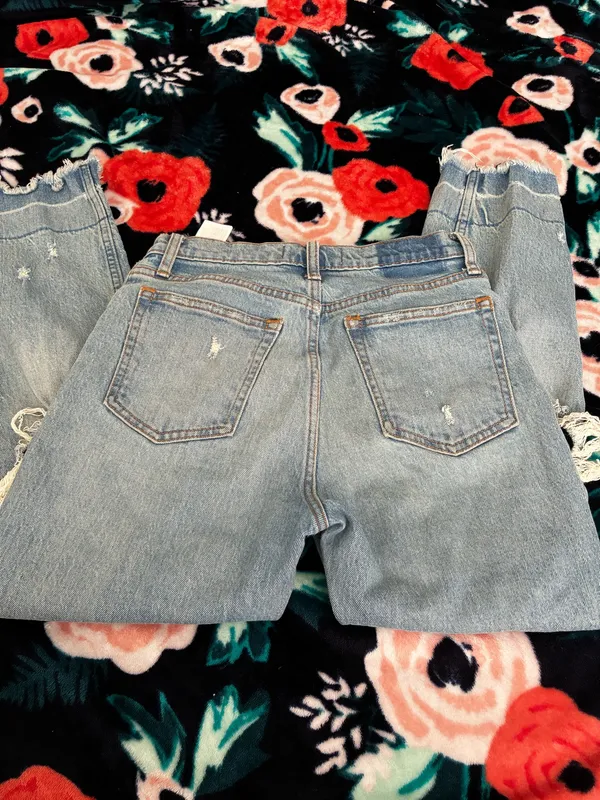 Abercrombie and Fitch jeans - Image 4