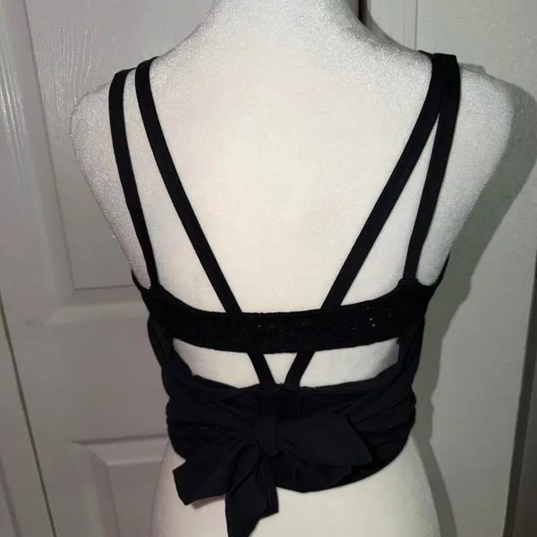 Free People Movement Top Size Medium NWT - Image 2