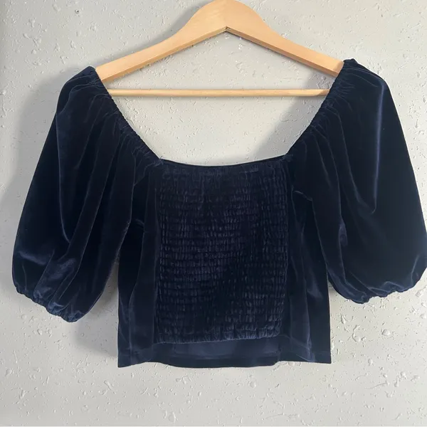 Abercrombie & Fitch Navy Blue Velvet Square Neck Puff Sleeve Crop Top Small - Image 6