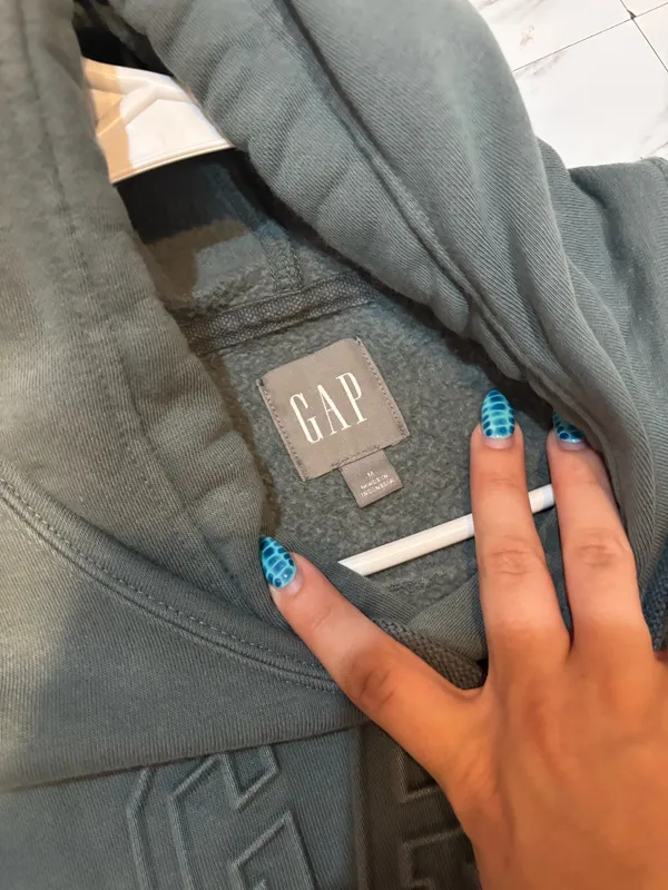 Gap Hoodie - Image 3