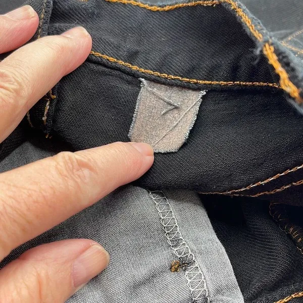 Vintage Levi’s Strauss size 30 destroyed cut shorts. - Image 6