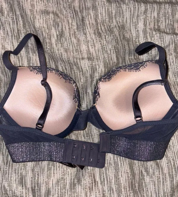 Victoria's Secret Bra - Image 3