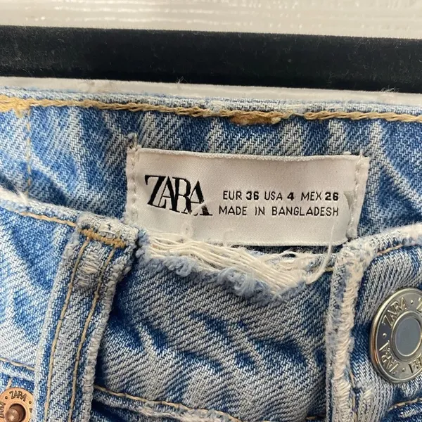 ZARA High Rise Blown Knee Straight Leg Jeans Light Wash Size‎ 4 - Image 8