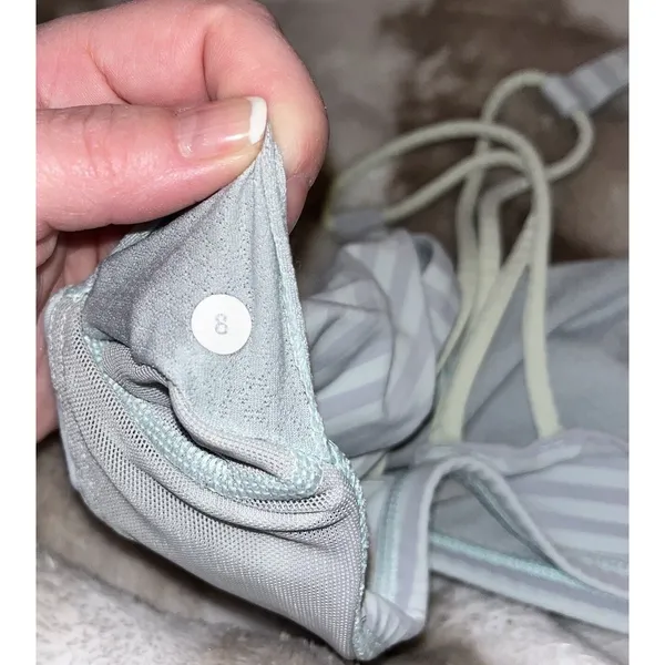 TWO Lululemon Sports Bras Women’s 8 Energy Stripes Athletic Yoga Crossback EUC - Image 5