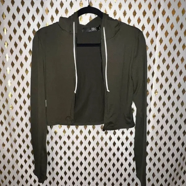 Green Athletic Zip up hoodie black bundle set size S - Image 4