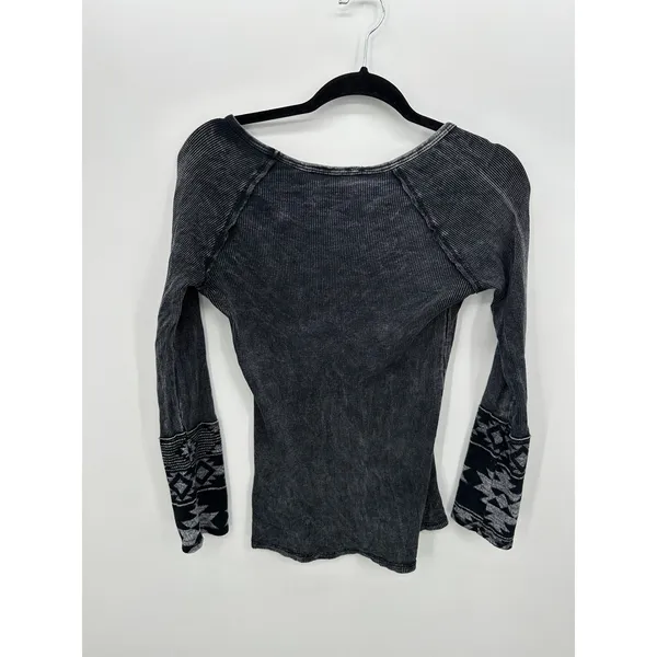 Able Womens Waffle Knit Thermal‎ Top XS Gray Long Sleeve Southwest Boho - Image 2