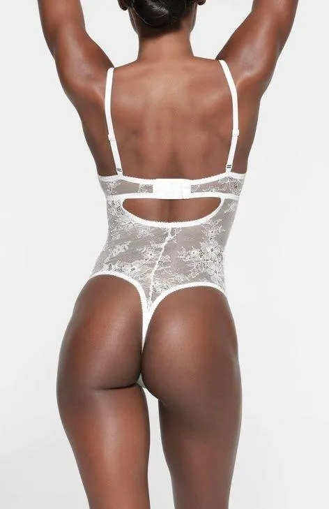 SKIMS Lace Bodysuit XS - Image 3