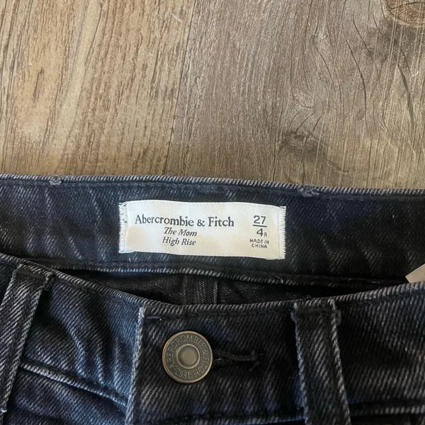 Abercrombie Jeans - Image 2