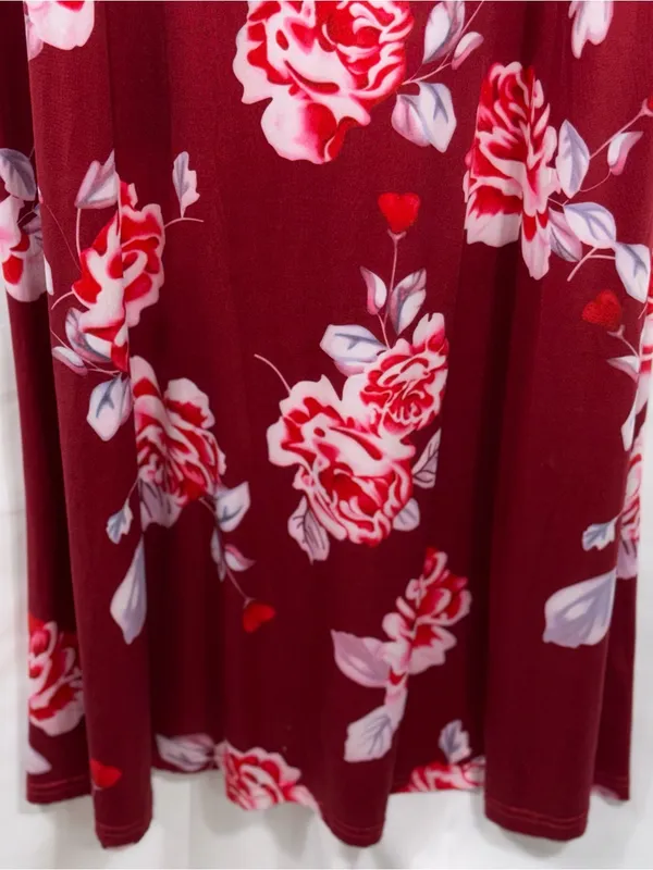 XL Floral Maxi Dress with V-Neck and 3/4 Sleeves - Image 4