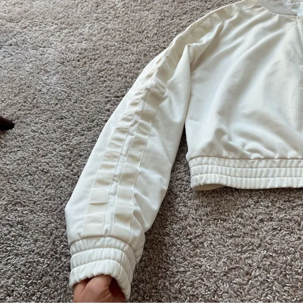 Prizewinner Cropped Bomber Jacket - Image 3