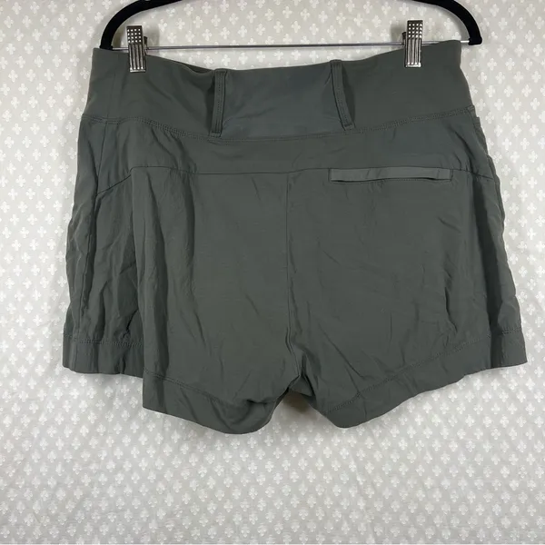 Athleta Dark Green‎ Trekkie North Shorts - Image 5