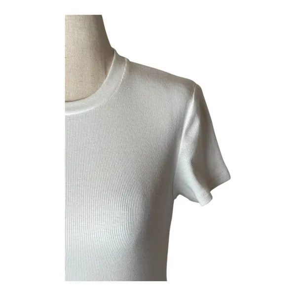 Aritzia TNA Tee Women XS White‎ Ribbed Knit Crew Neck Short Sleeve Baby Tee Crop - Image 4