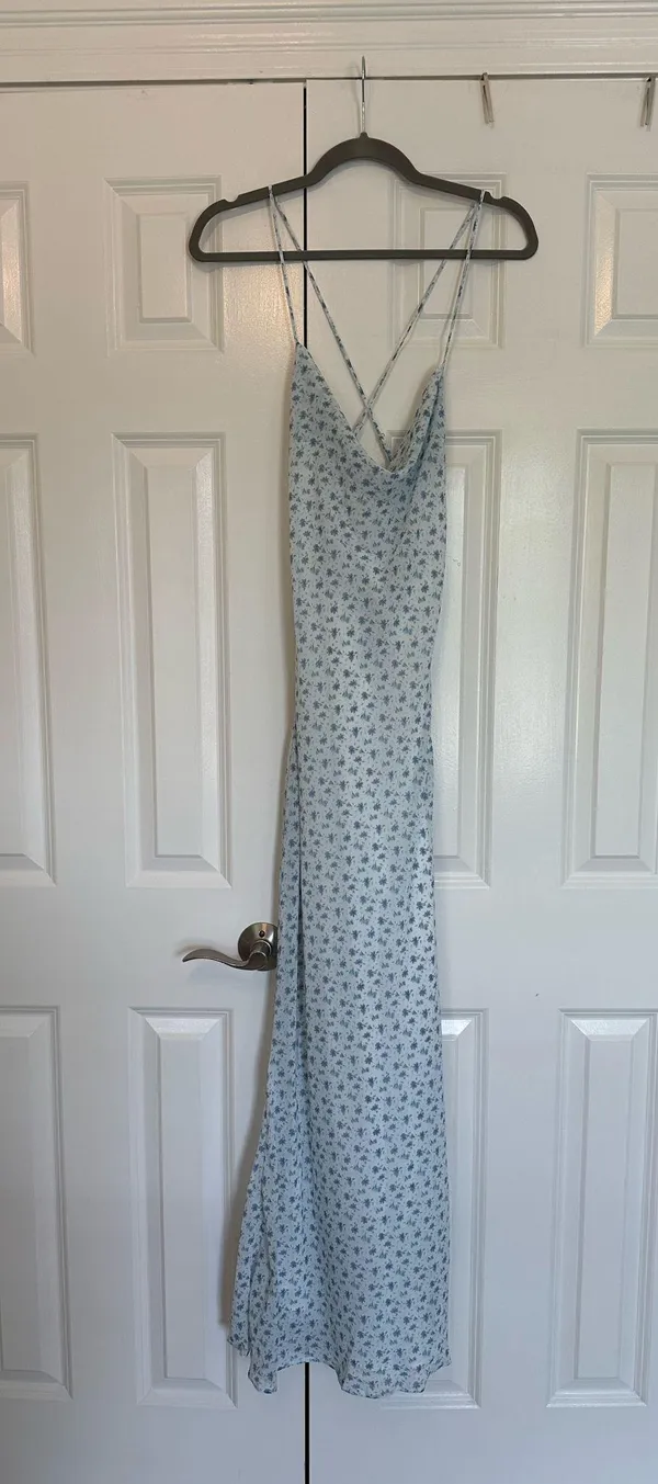 Cowl neck Floral maxi dress - Image 4