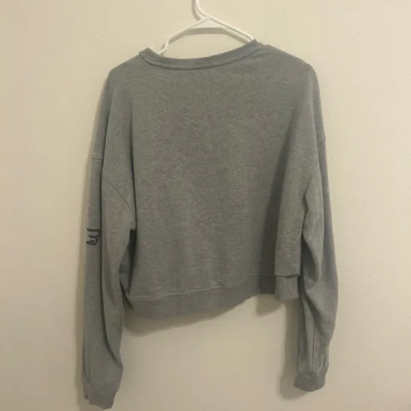 CycleBar Cropped Crewneck Sweatshirt Size XL - Image 3
