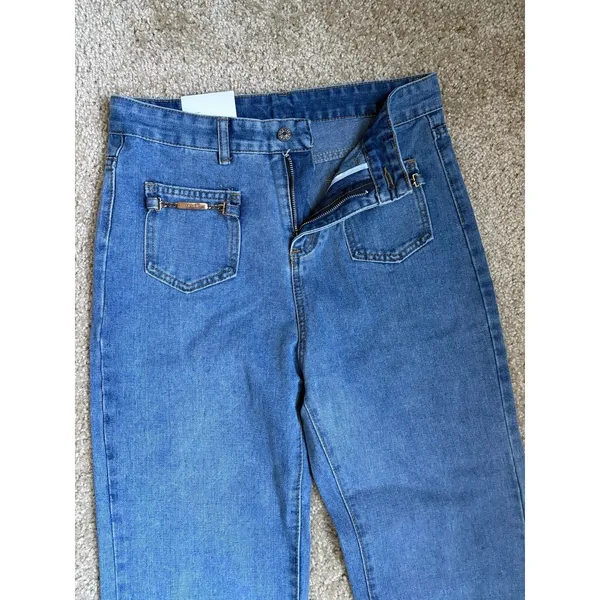 NWT‎ Women Straight Leg Jeans Blue Denim Pants Gold Pocket Detail fit Size S - Image 3