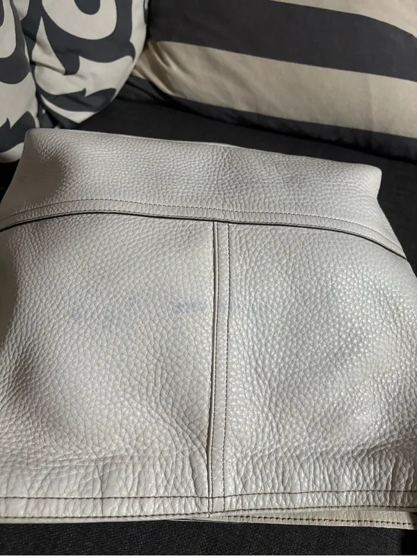 Y2K-era Coach Soho Large Hobo Bag (Style Number 5715 - Image 9