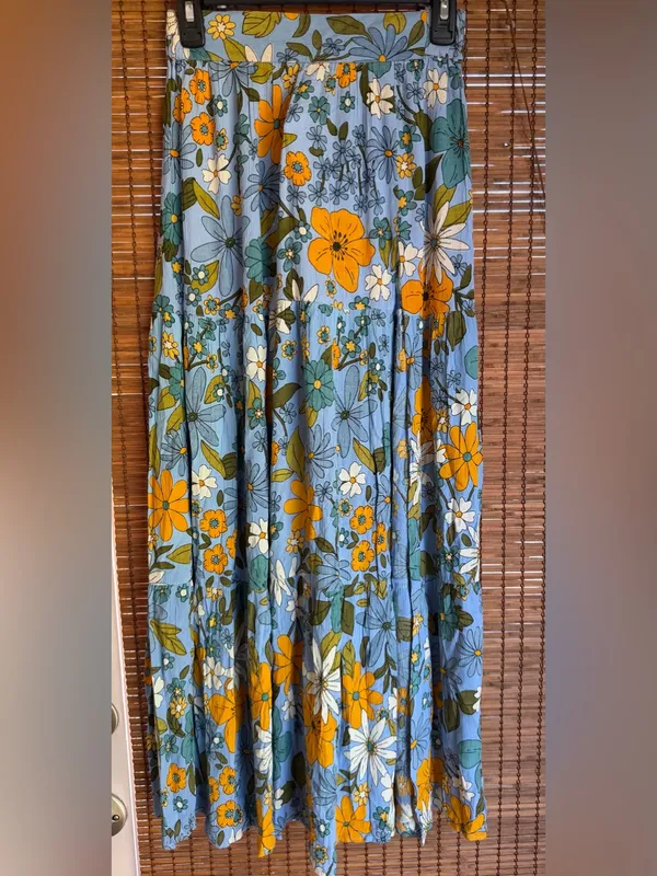NWT Angie Blue Floral High Slit Tiered Maxi Skirt Boho Size Small - Image 2