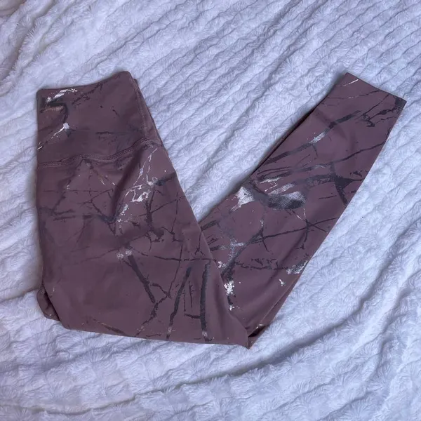Beyond Yoga High Waisted Leggings Marble‎ Print Rose Gold Metallic Size M - Image 2