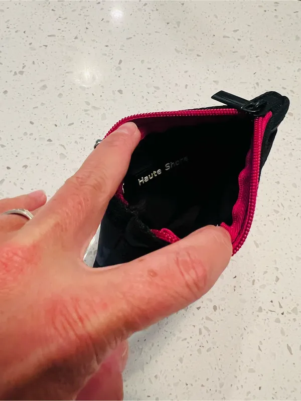 HAUTE SHORE Black Camo Coin Pouch with Pink Stripe Keyring - Image 3